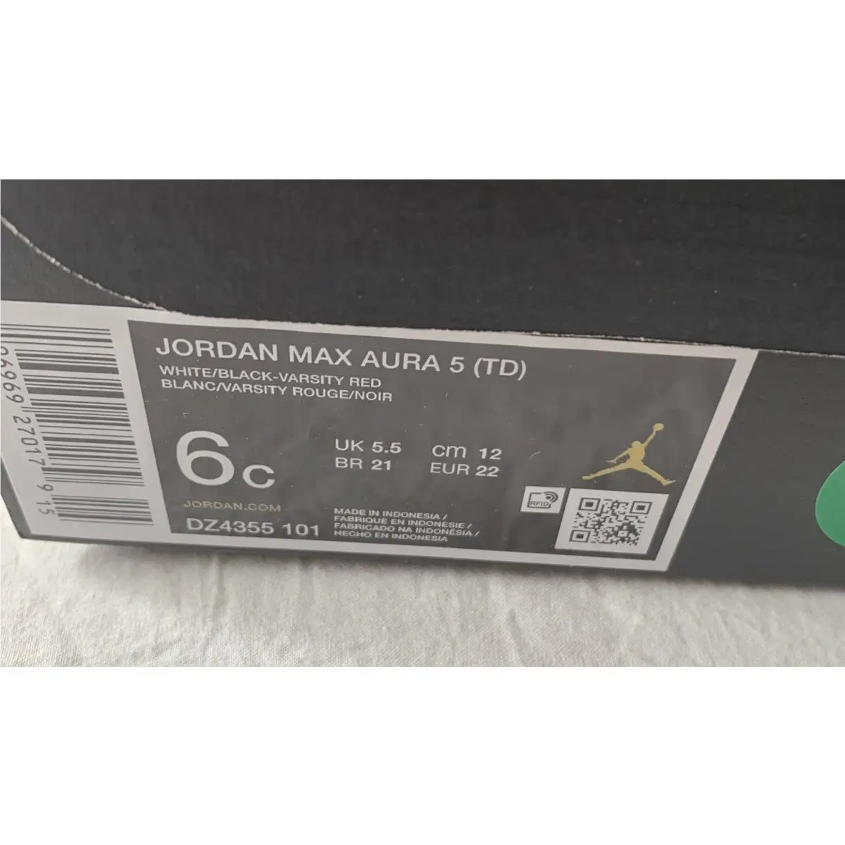 Nike shoes - Jordan Max Aura - Max Aura - White 5