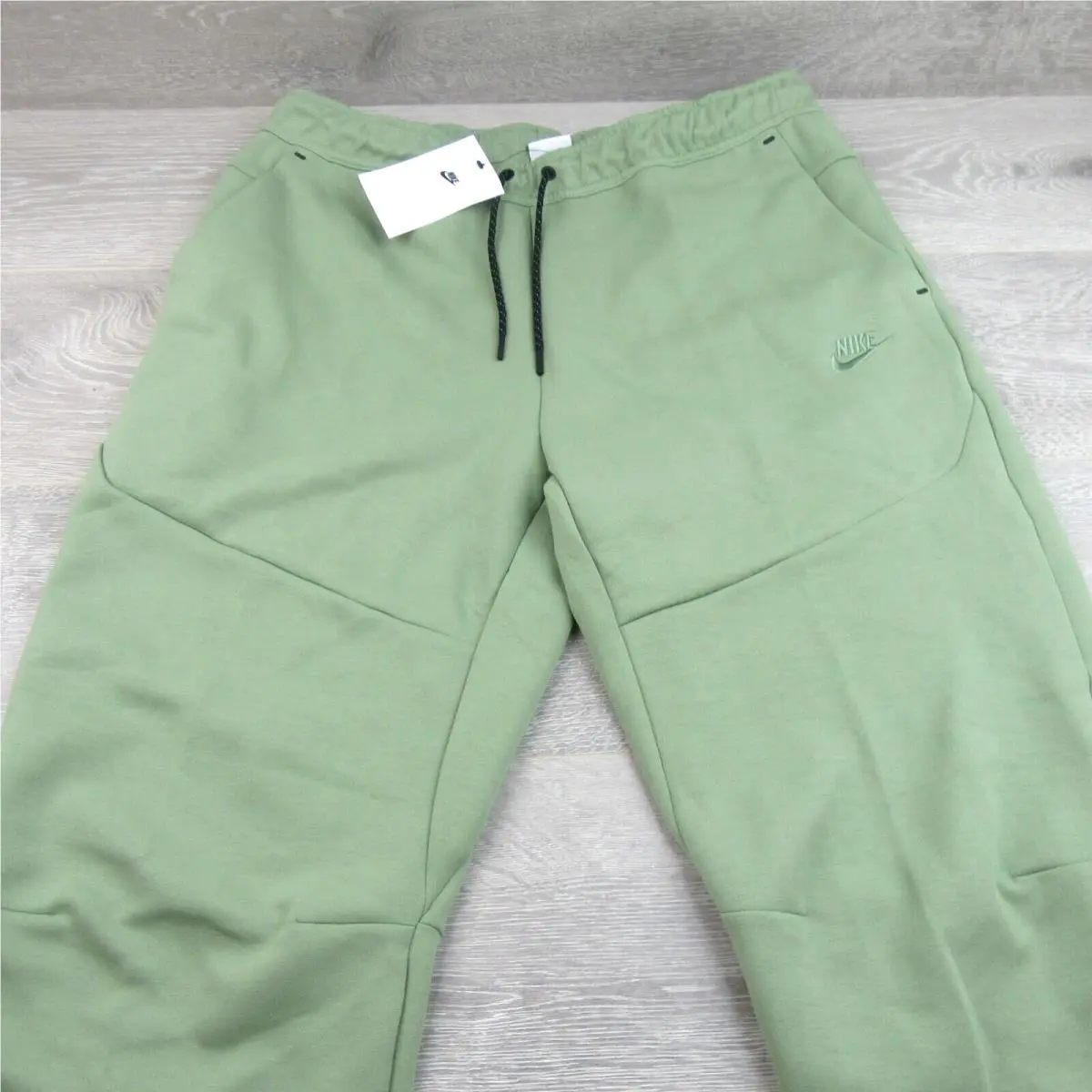 Nike clothing - Sportswear Tech - Sportswear Tech - DX0581-386 - Green (UPC: 196156750859) 1