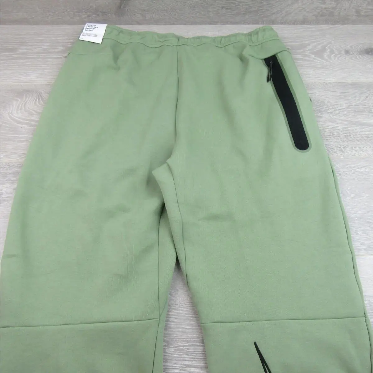Nike clothing - Sportswear Tech - Sportswear Tech - DX0581-386 - Green (UPC: 196156750859) 6