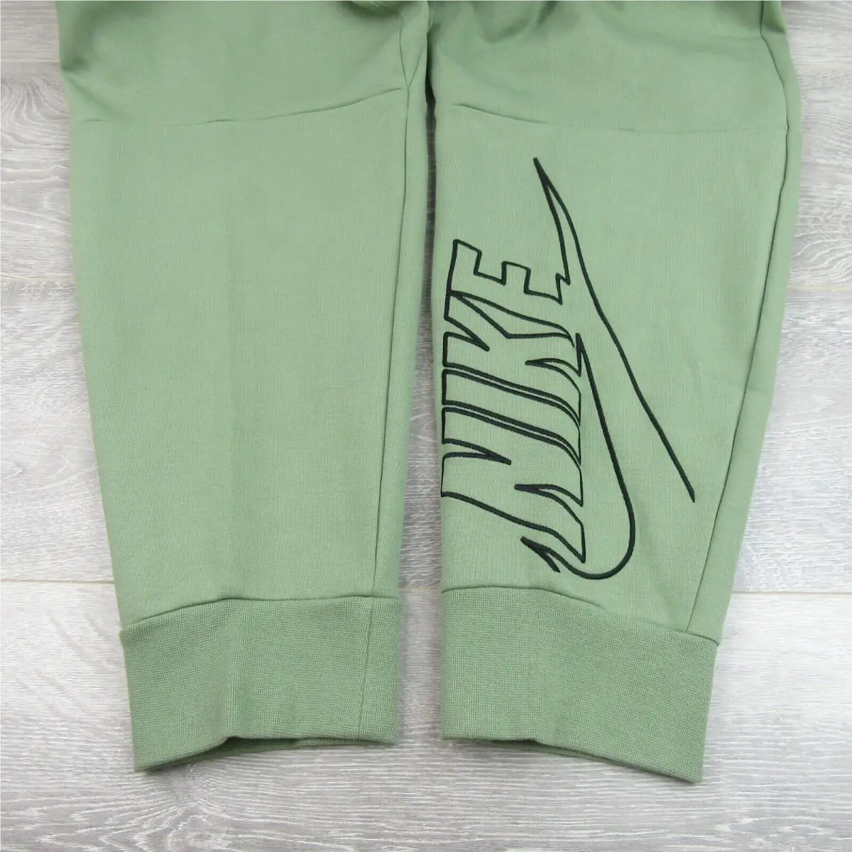 Nike clothing - Sportswear Tech - Sportswear Tech - DX0581-386 - Green (UPC: 196156750859) 7
