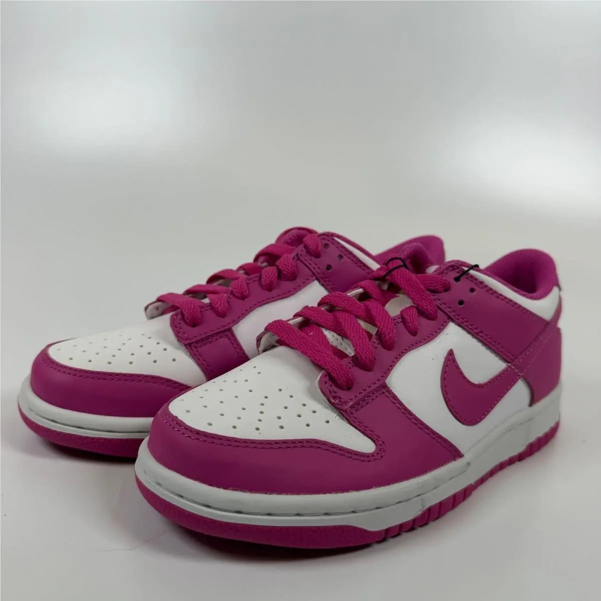 Nike Dunk Low GS Active Fuchsia White FJ0704-100 Kids Size 5Y Sneakers