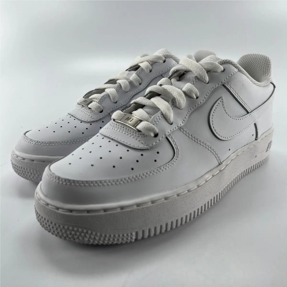Nike Air Force 1 LE GS Triple White FV5951-111 Kids Size 6Y Low Top Sneakers