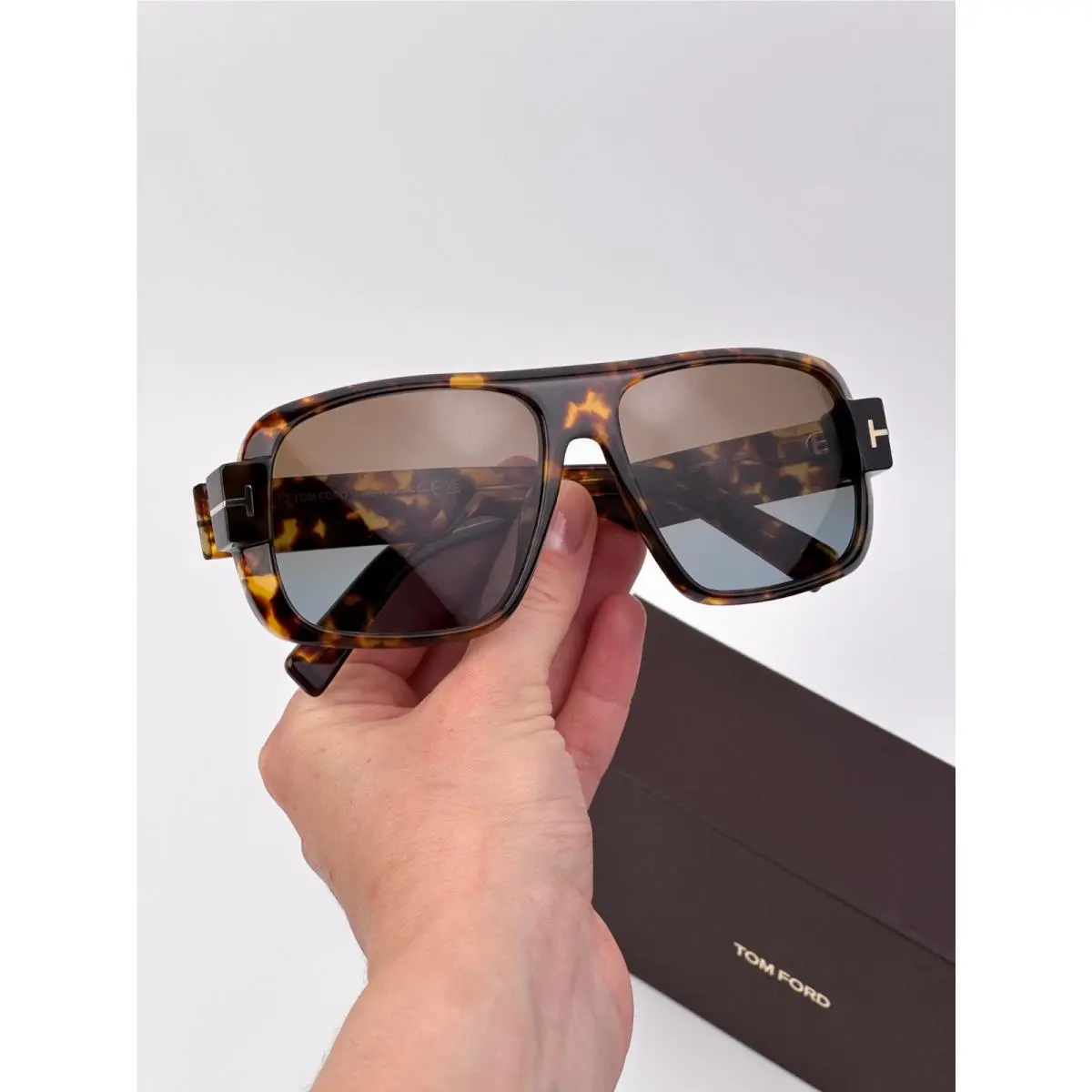 Turner Women Sunglasses Havana Brown Gradient Pilot FT1101 52F by Tom Ford
