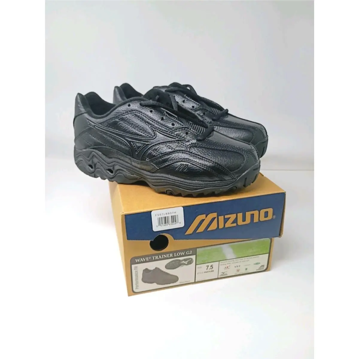 Mizuno Wave Trainer Low Turf Shoes G2 Coach FS57LBB Men`s 7.5 Black