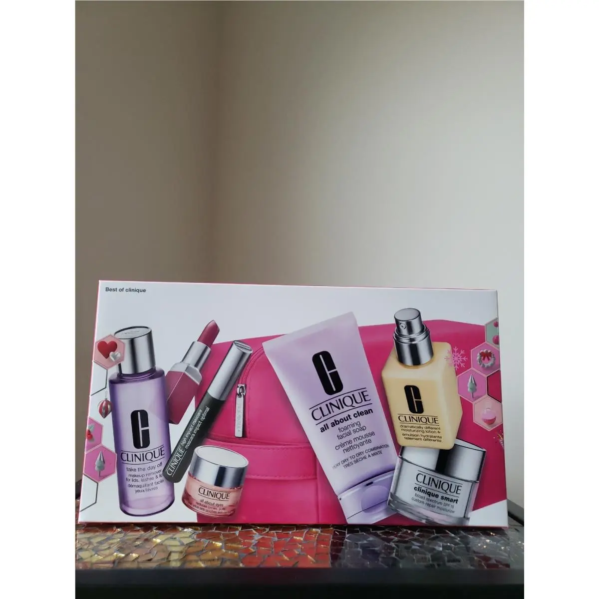 Best of Clinique Kit 7 Full Sizes Moisturizer Gel Lipstick + Ret