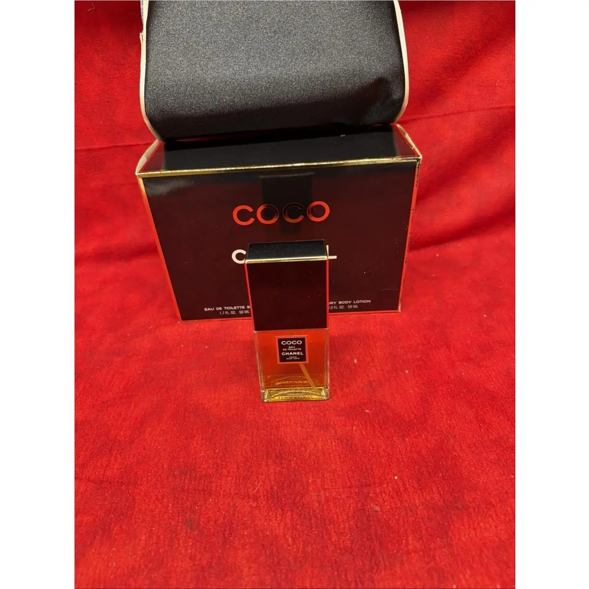 Coco Chanel Edt Spray 1.7 FL OZ Signature Bag Set
