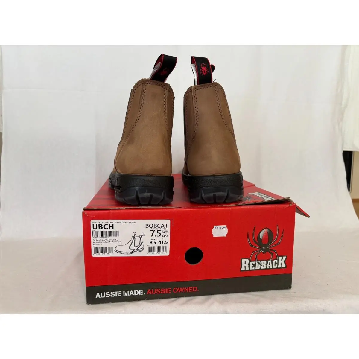 8.5 US Men`s  Bobcat Crazy Horse Tan Ubch by Redback