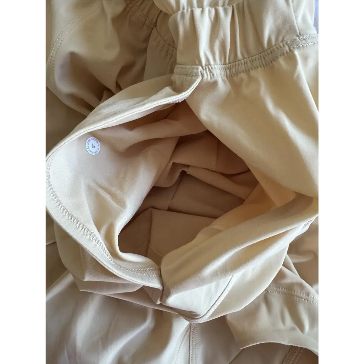 Lululemon clothing - Beige 6