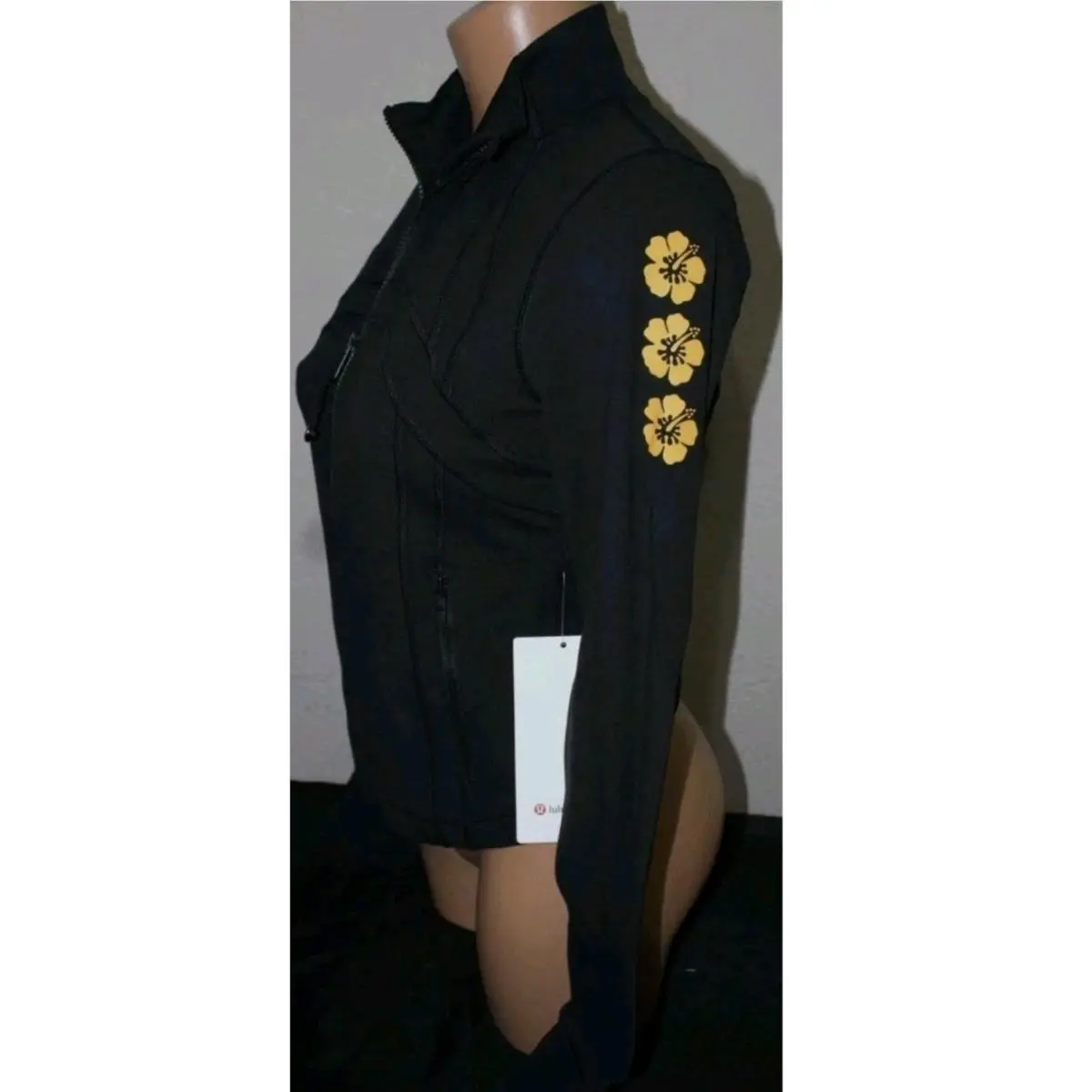 Lululemon Hawaii Hibiscus Define Cropped Jacket Nulu Black Size 8