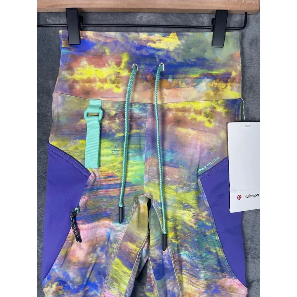 Lululemon clothing - Cargo SHR Hiking Tight 25