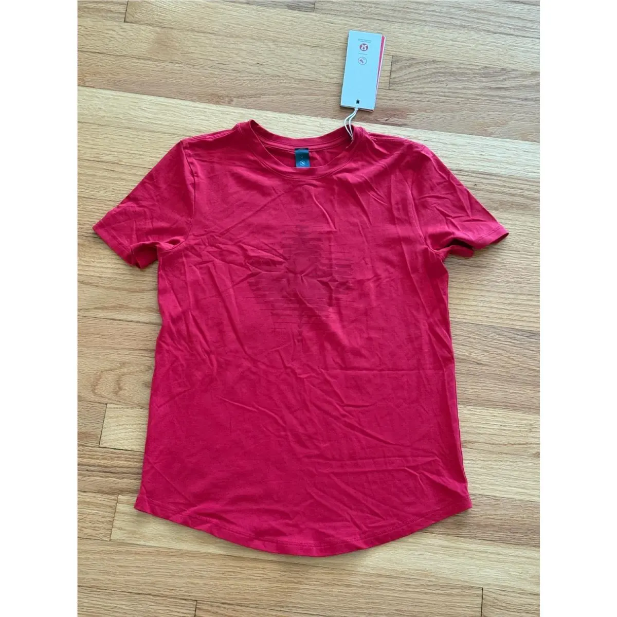 Lululemon Love Crew Team Canada Leaf Red Women`s Short Sleeve Shirt Size 2