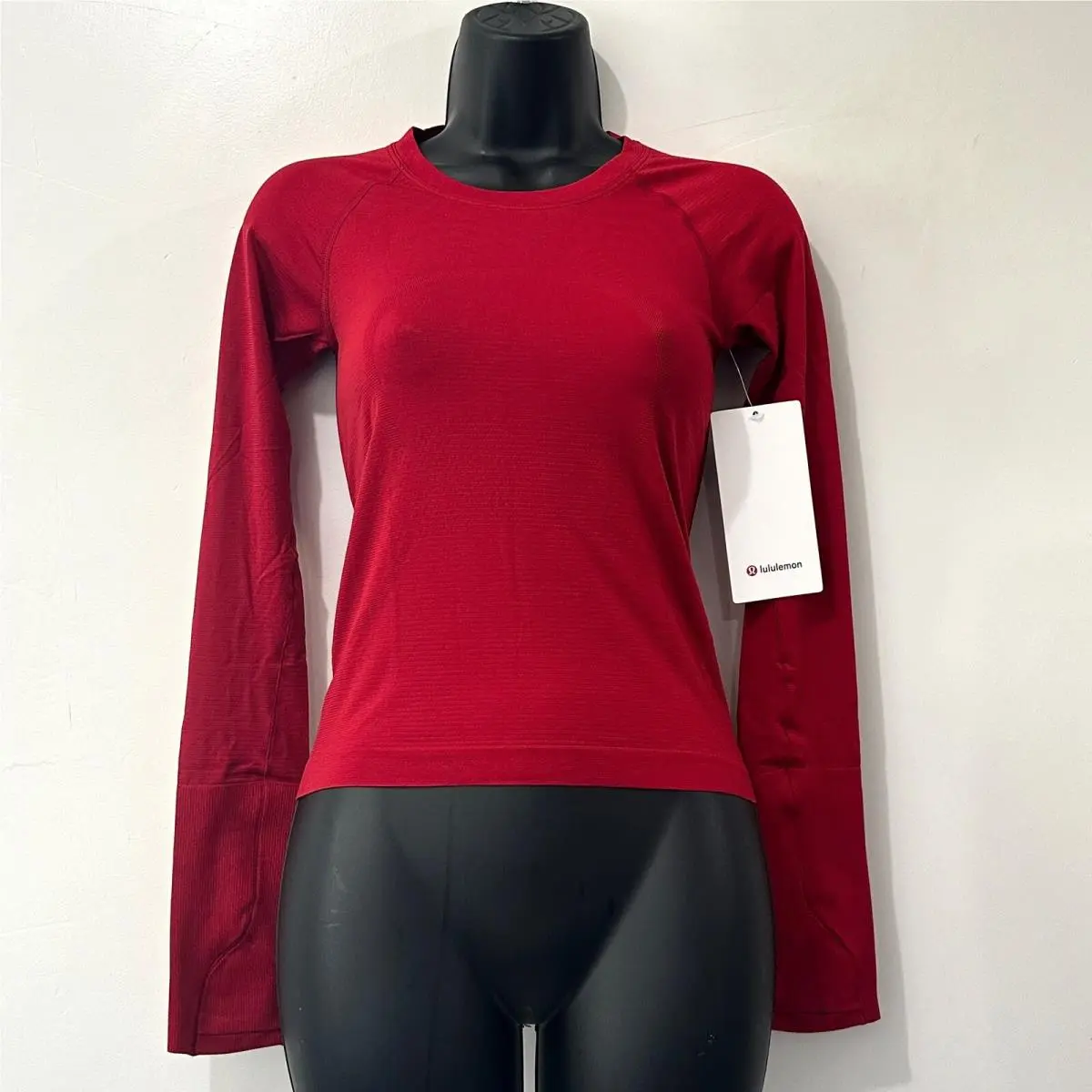 Lululemon Swiftly Tech Long Sleeve Top 2.0 Race Length Dark Red Size 6