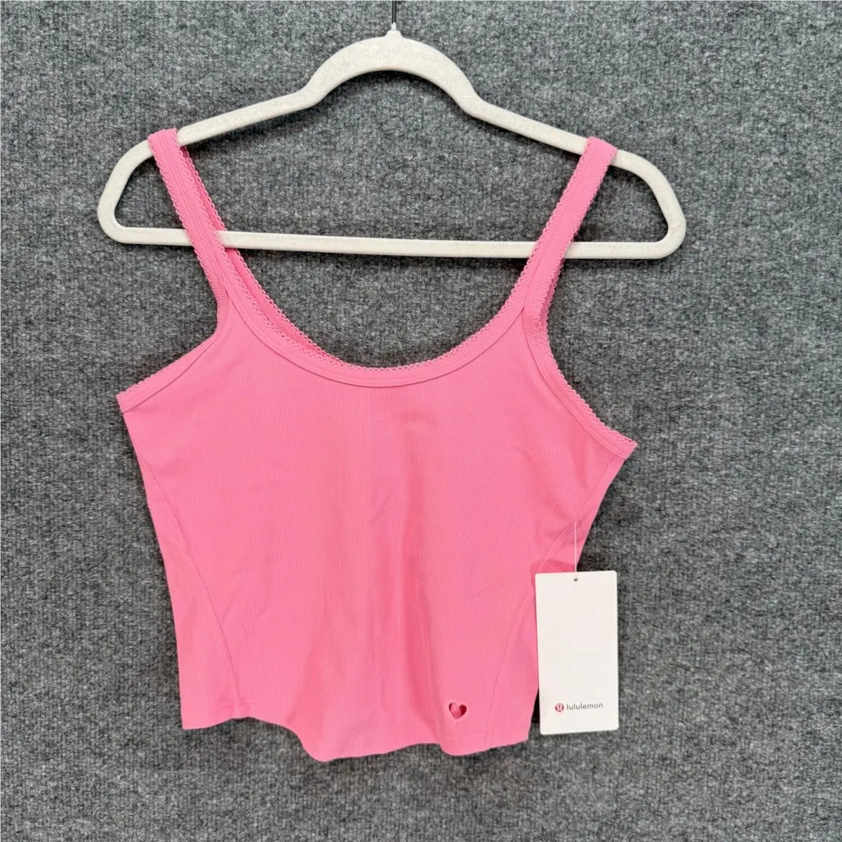 Lululemon Nulu Rib Cropped Tank Women Medium Pink Heart Valentines Top Rare