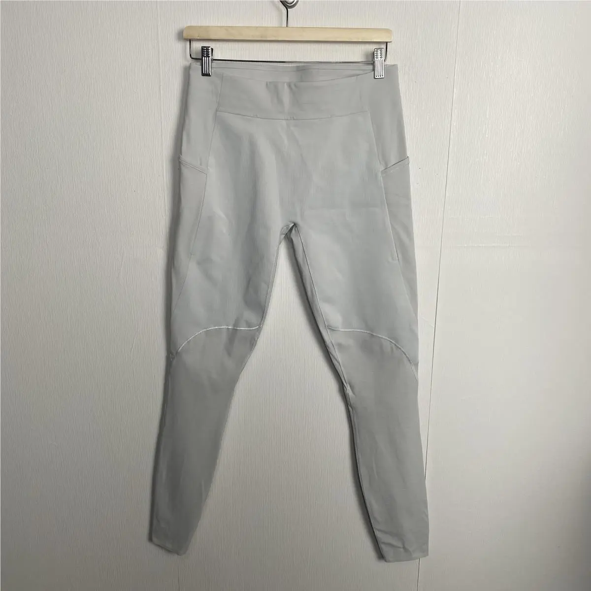 Lululemon Surge Warm Tight 29” Men`s Running LM5AP9S Vapor Size Large
