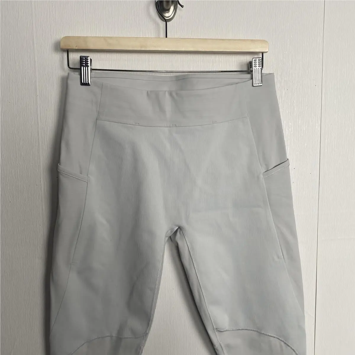Lululemon clothing - Surge - Surge - White 2