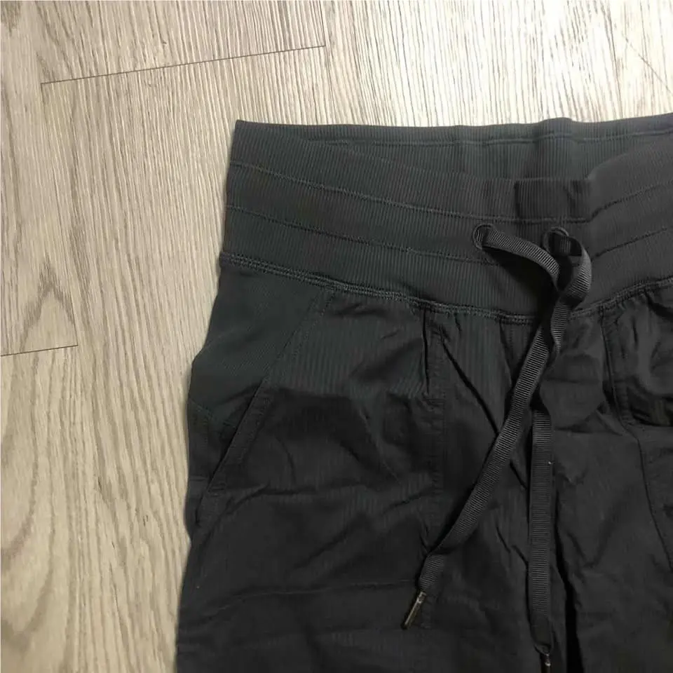Lululemon clothing - Black 2