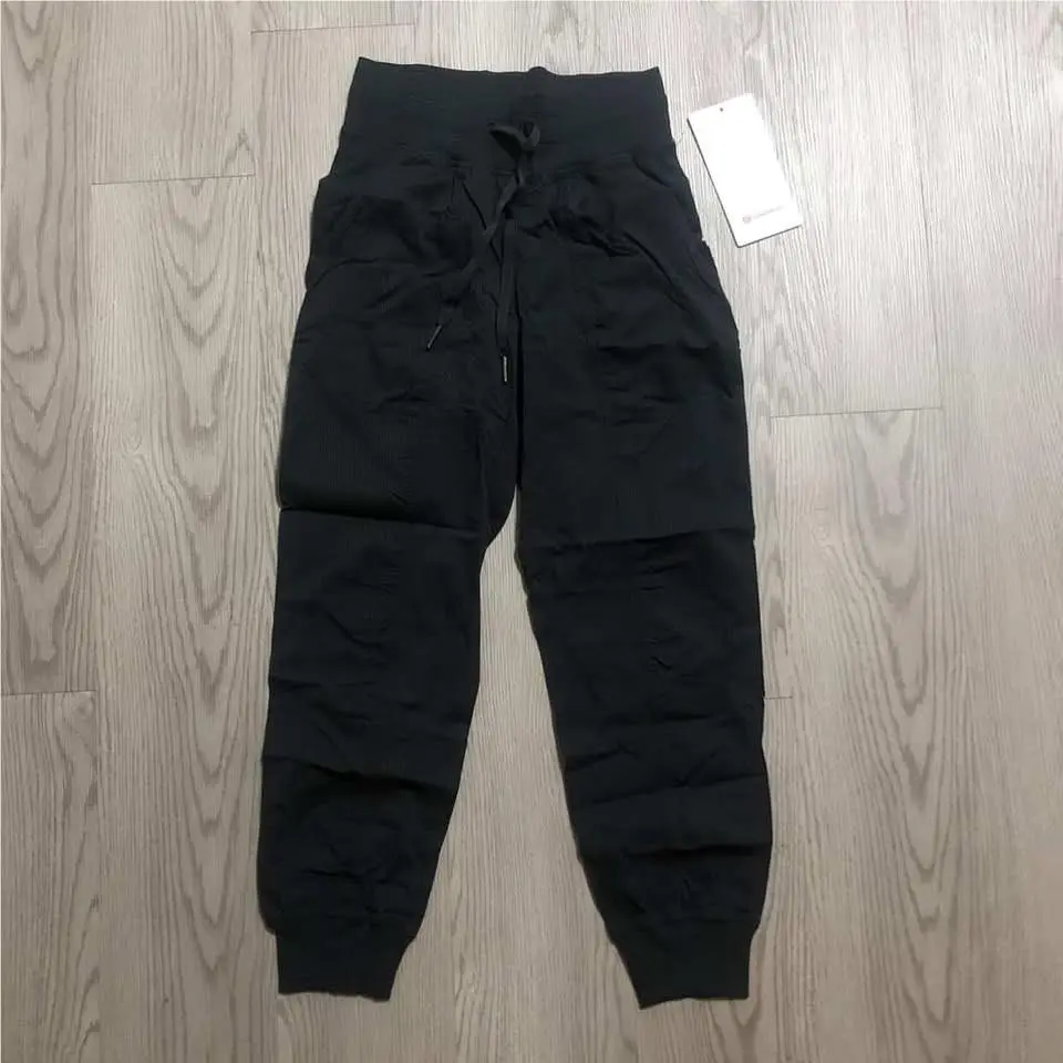 Lululemon Dance Studio MR 7/8 Jogger