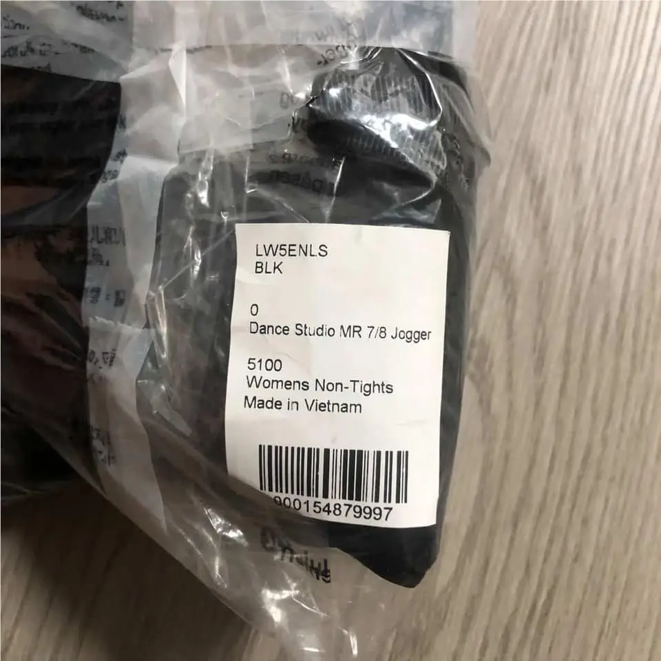 Lululemon clothing - Black 8