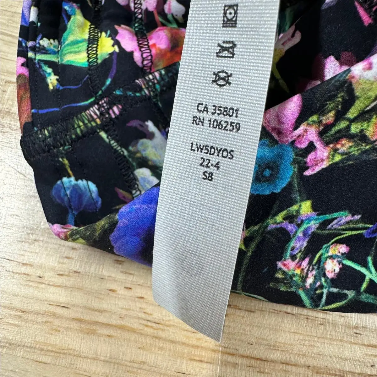 Lululemon clothing - Black 4
