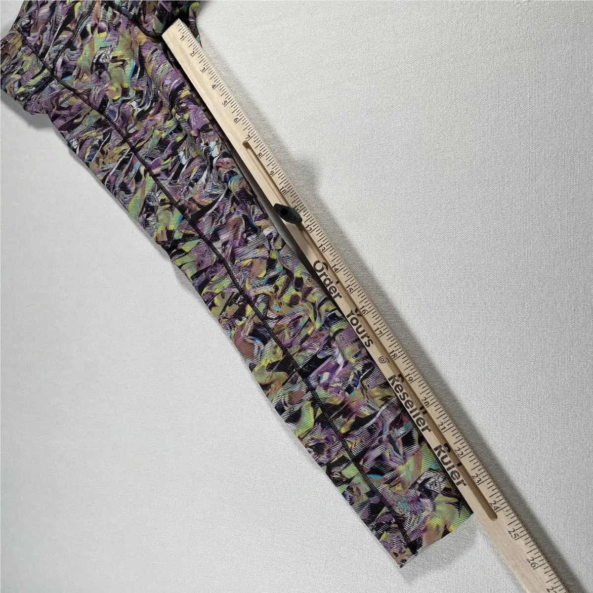 Lululemon clothing - Multicolor 22