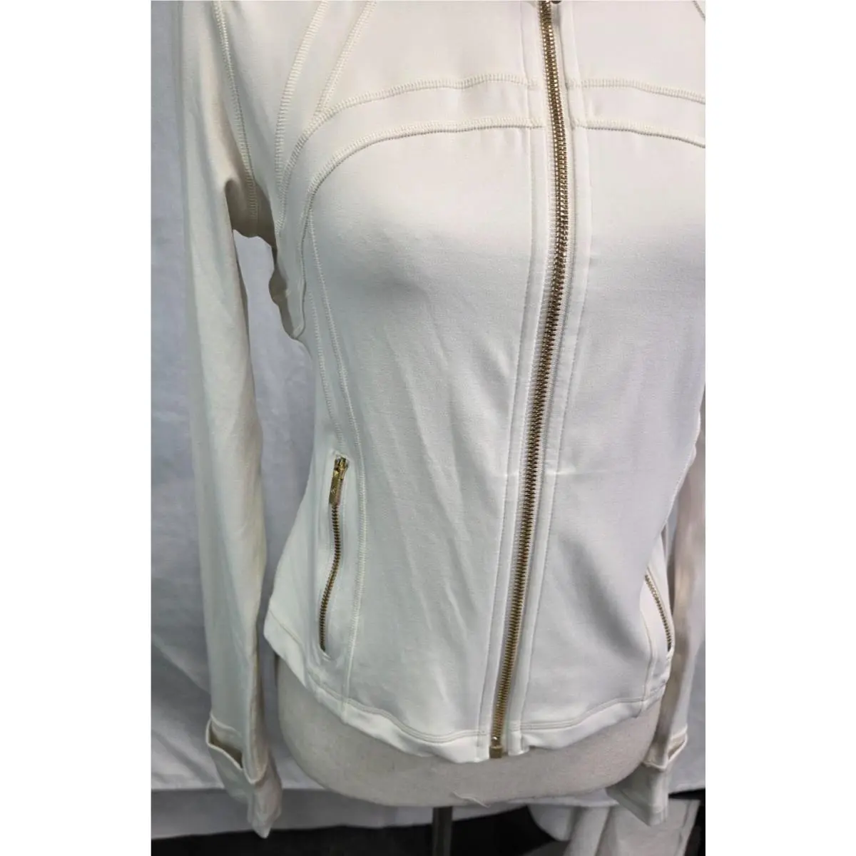 Lululemon clothing - White 1