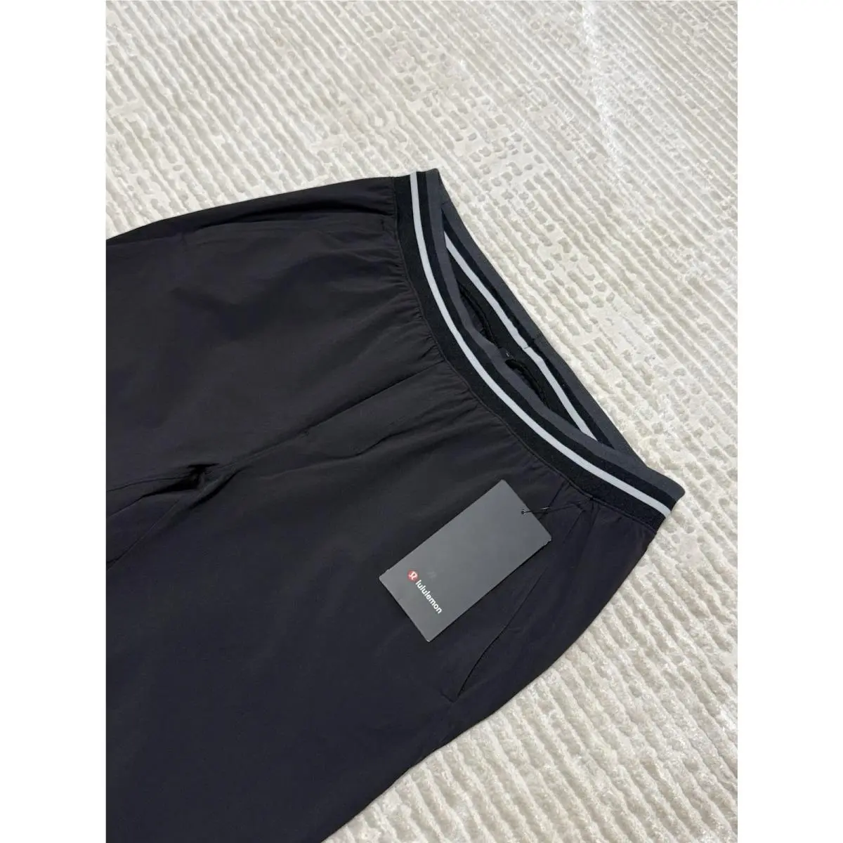 Lululemon clothing - Black 2