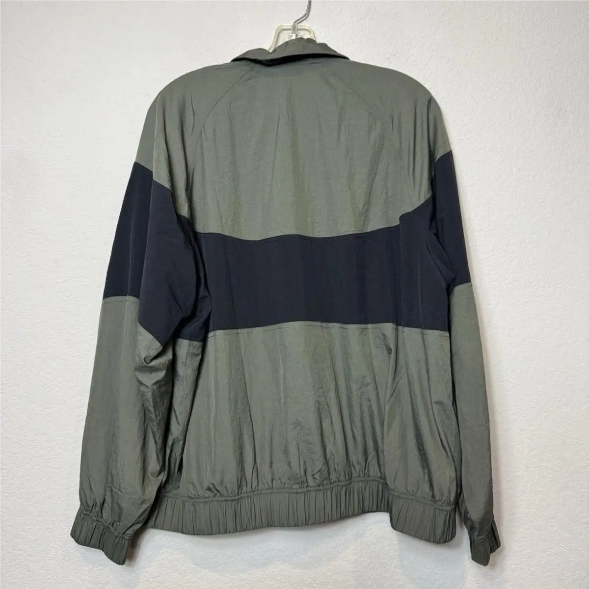Lululemon clothing - Black 6