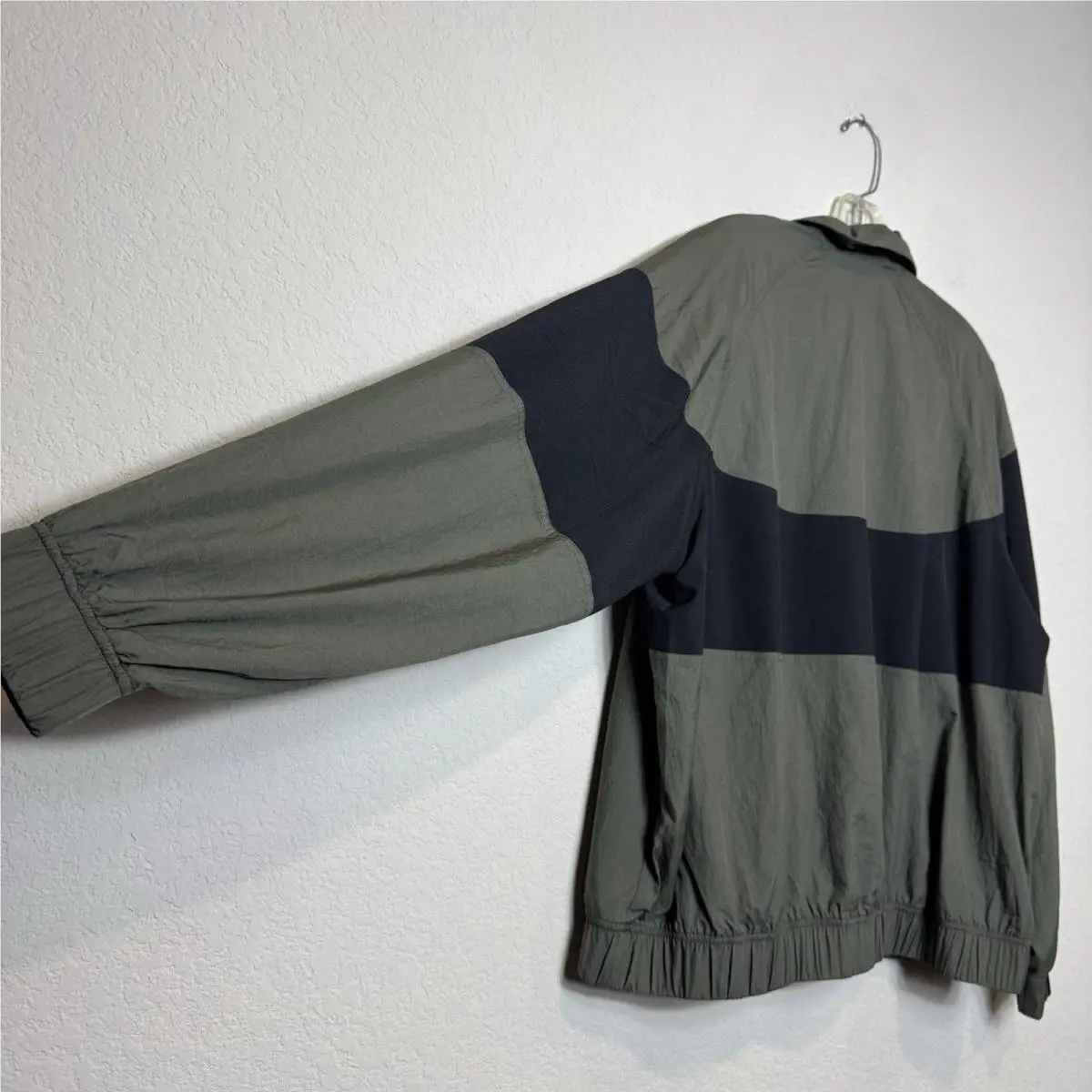 Lululemon clothing - Black 7