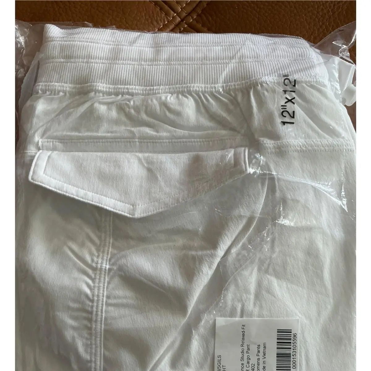 Lululemon clothing - White 2