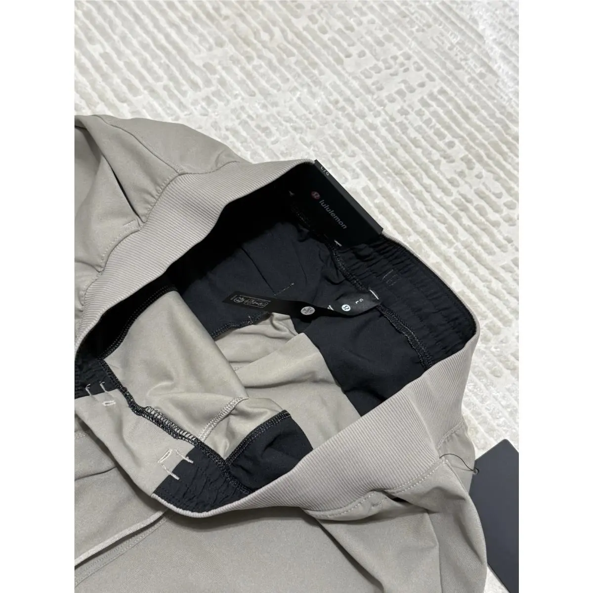 Lululemon clothing - Lululemon ABC - ABC - Beige 3