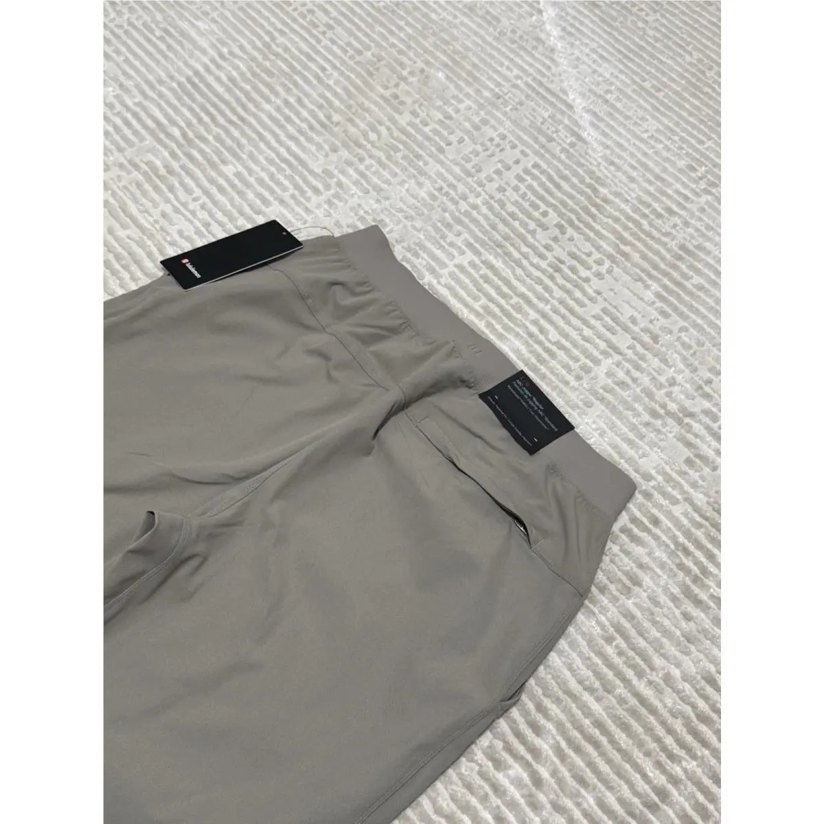 Lululemon clothing - Lululemon ABC - ABC - Beige 2