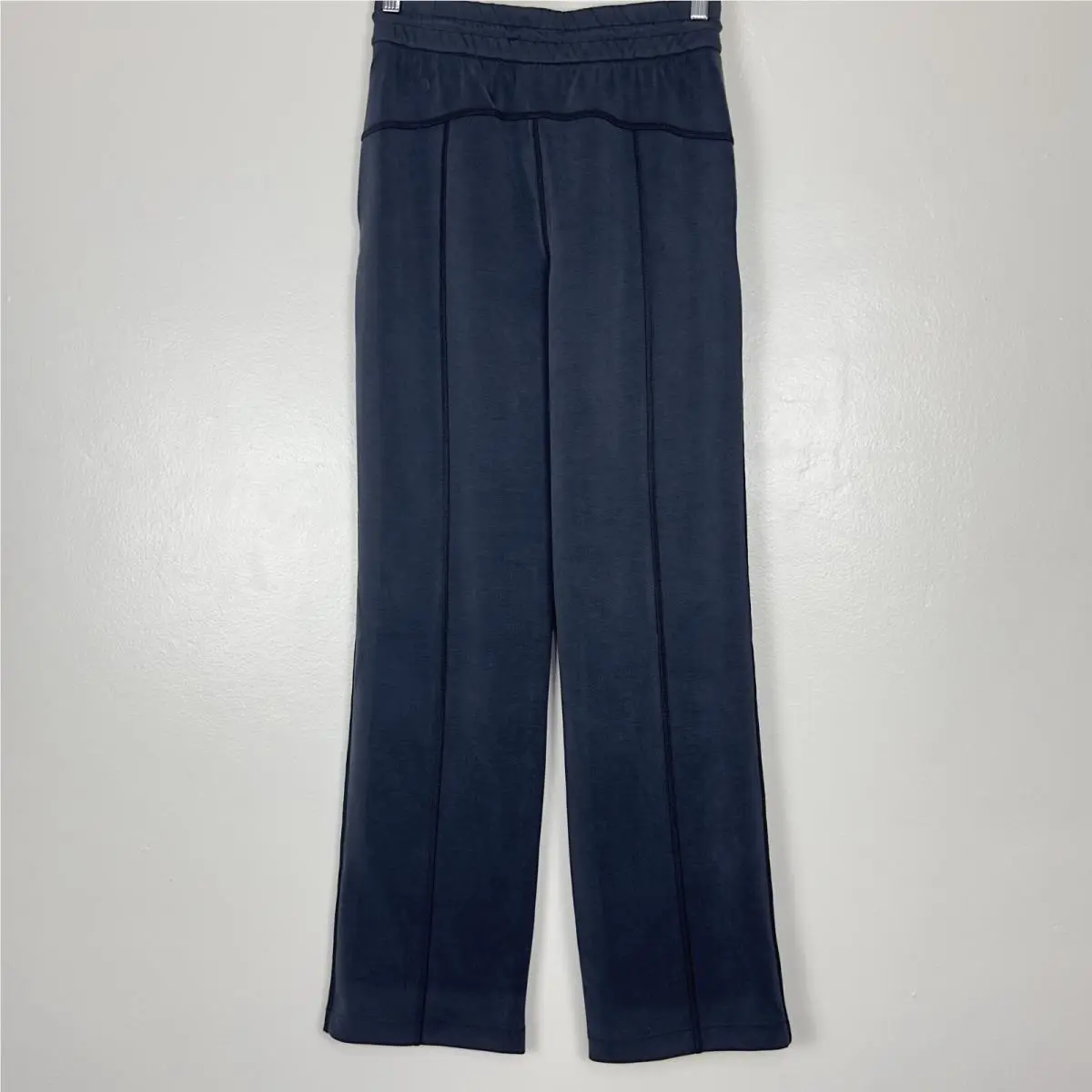 Lululemon clothing - Black 4
