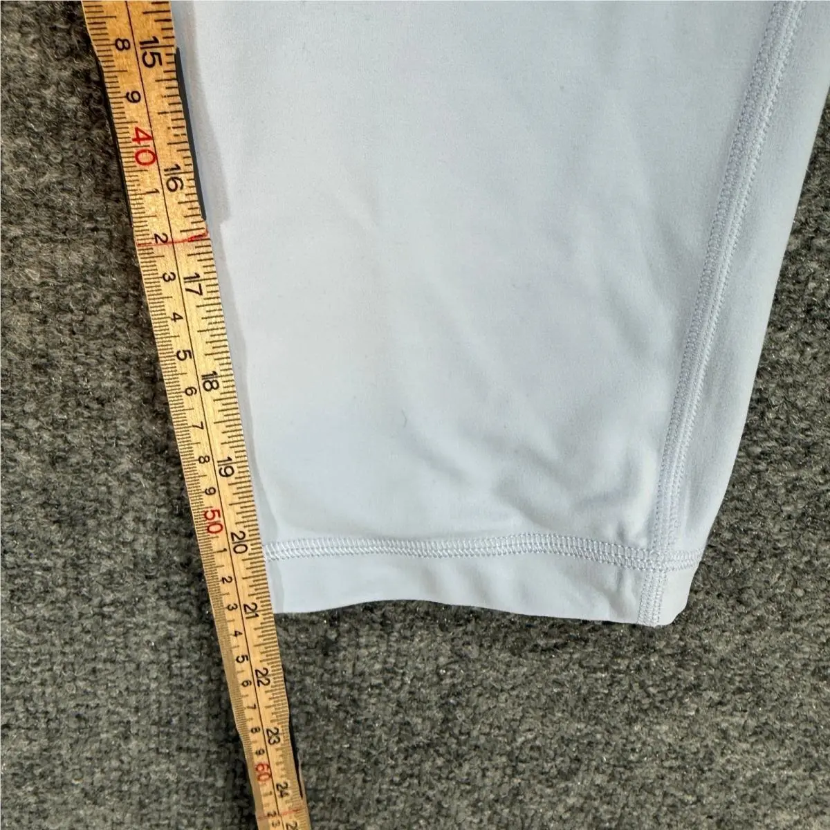 Lululemon clothing - Lululemon Align HR Crop 21
