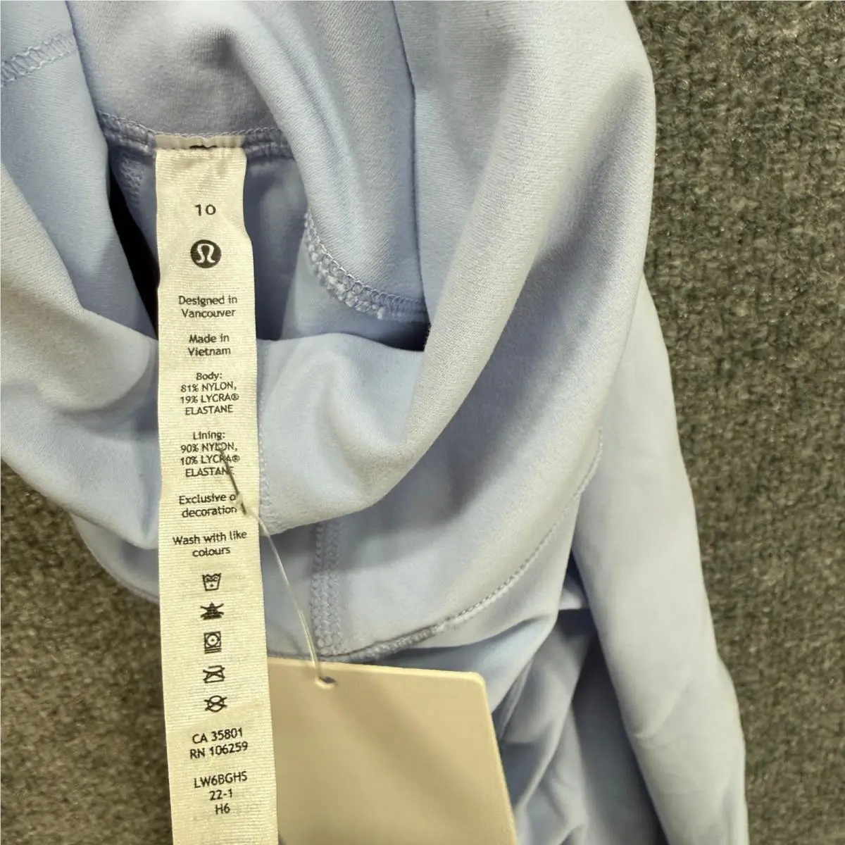 Lululemon clothing - Lululemon Align HR Crop 21