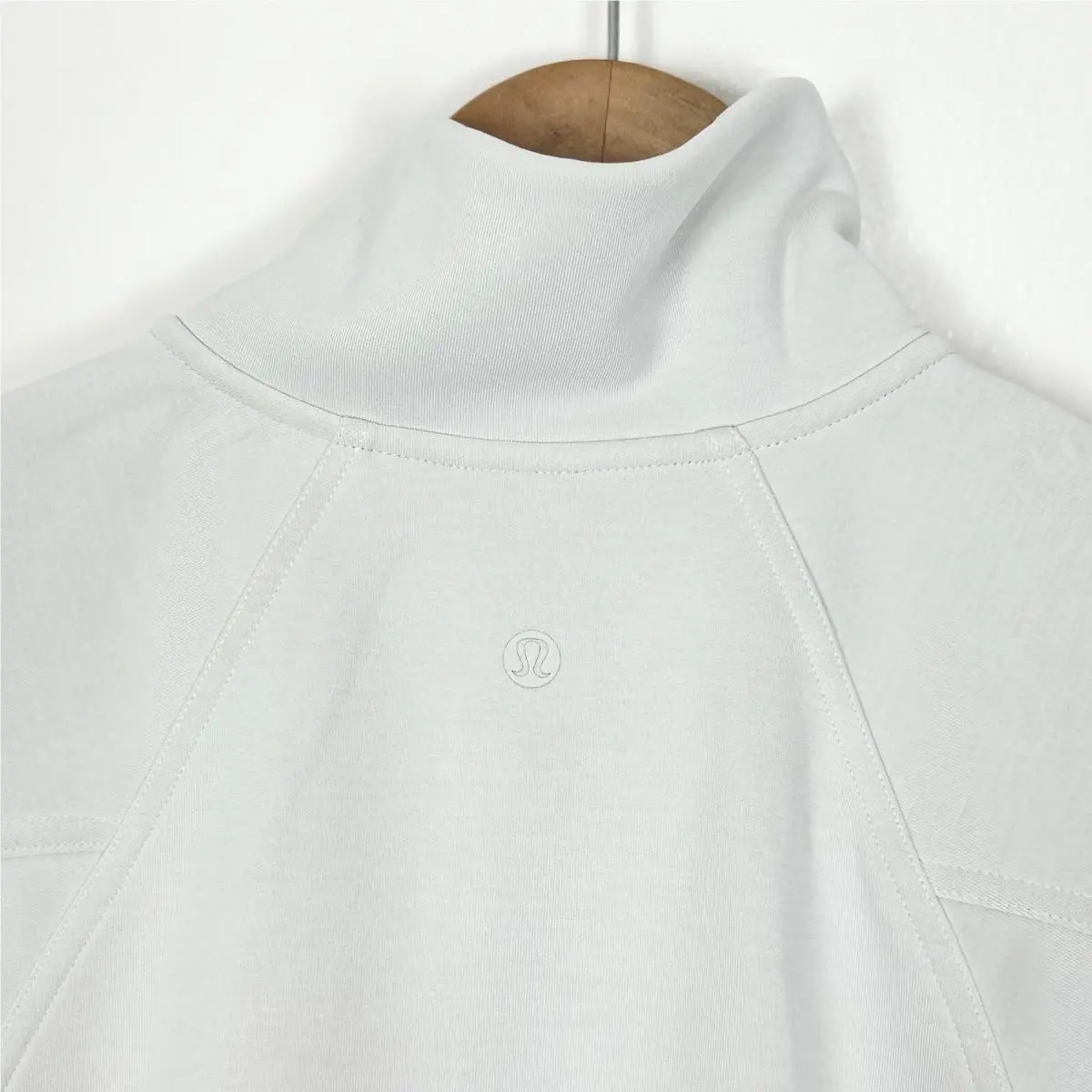 Lululemon clothing - Ivory 8