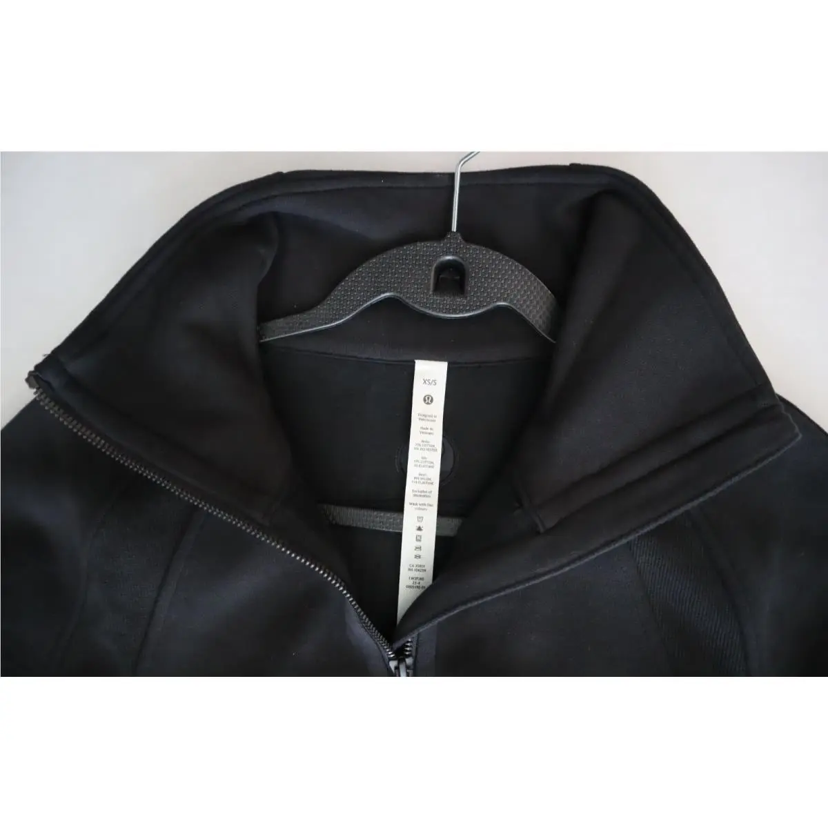 Lululemon clothing - Black 1