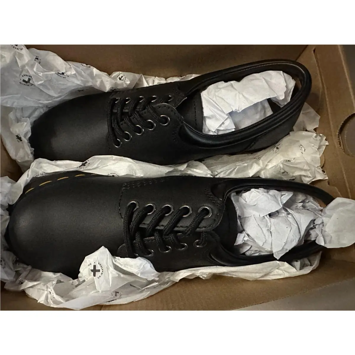 Dr. Martens shoes - Black (UPC: 800090801279) 1