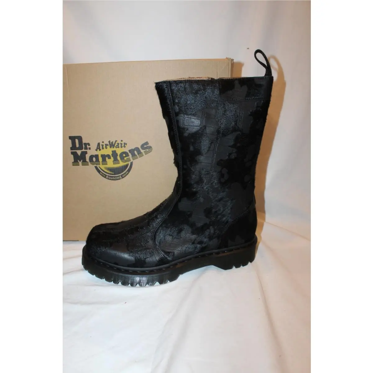 Dr. Martens shoes - Flowers - Flowers - Black 2