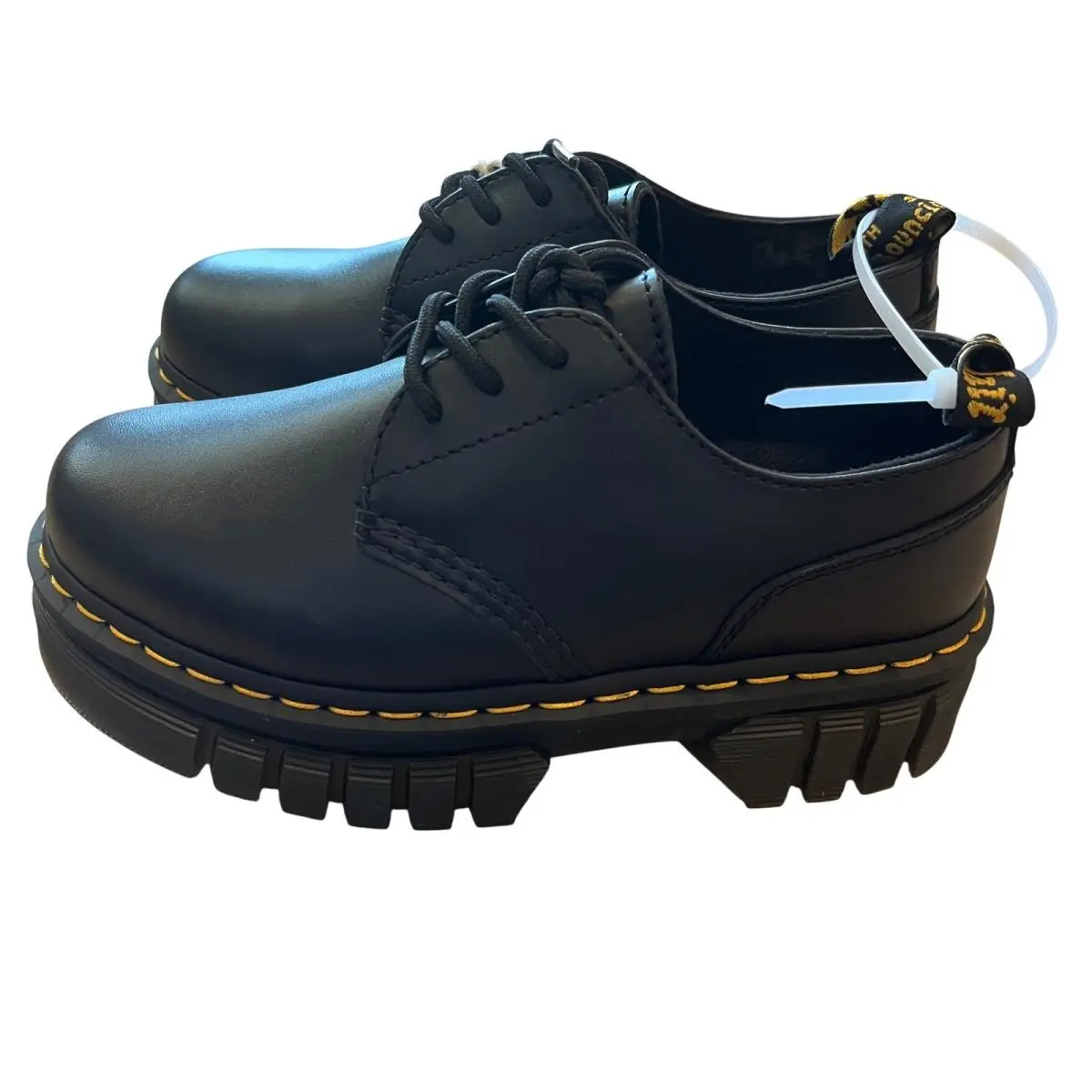 Dr. Martens shoes - Audrick 3-Eye - Audrick - Black 2