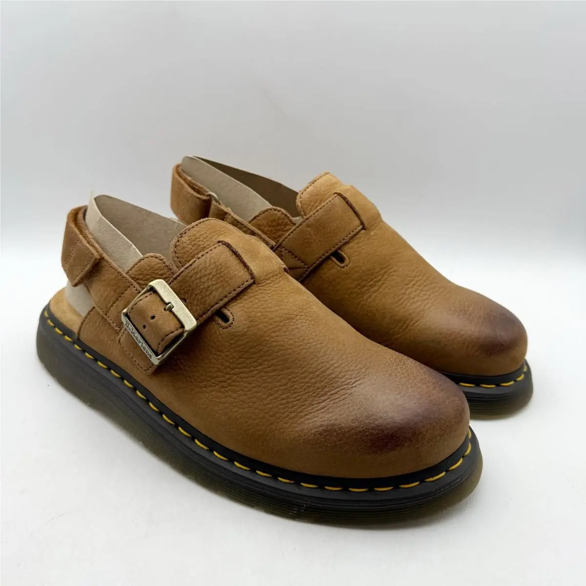 Dr. Martens shoes - Brown (UPC: 190665705010) 3