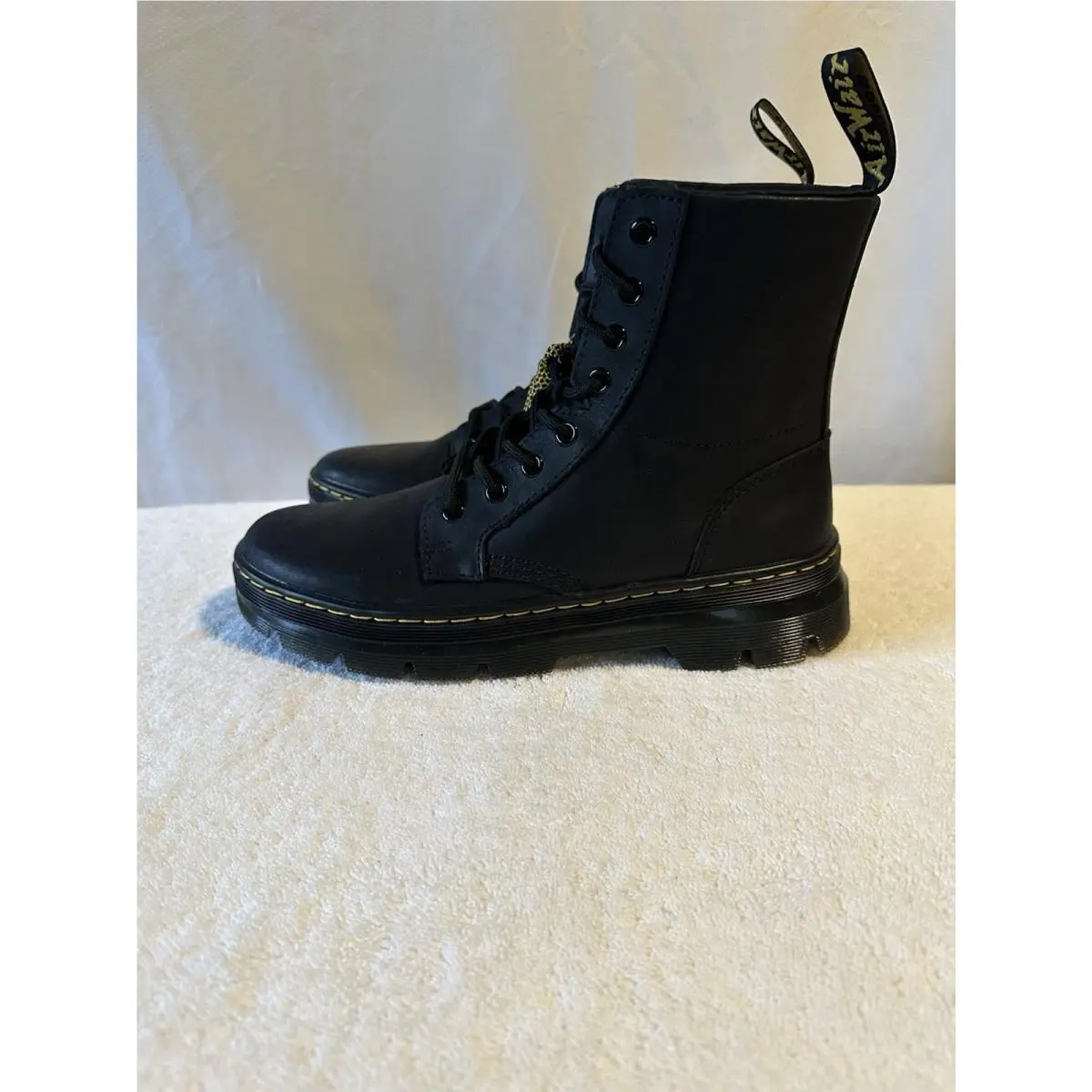 Dr Martens Combs Leatherblack Combat Boots Unisex US8/9