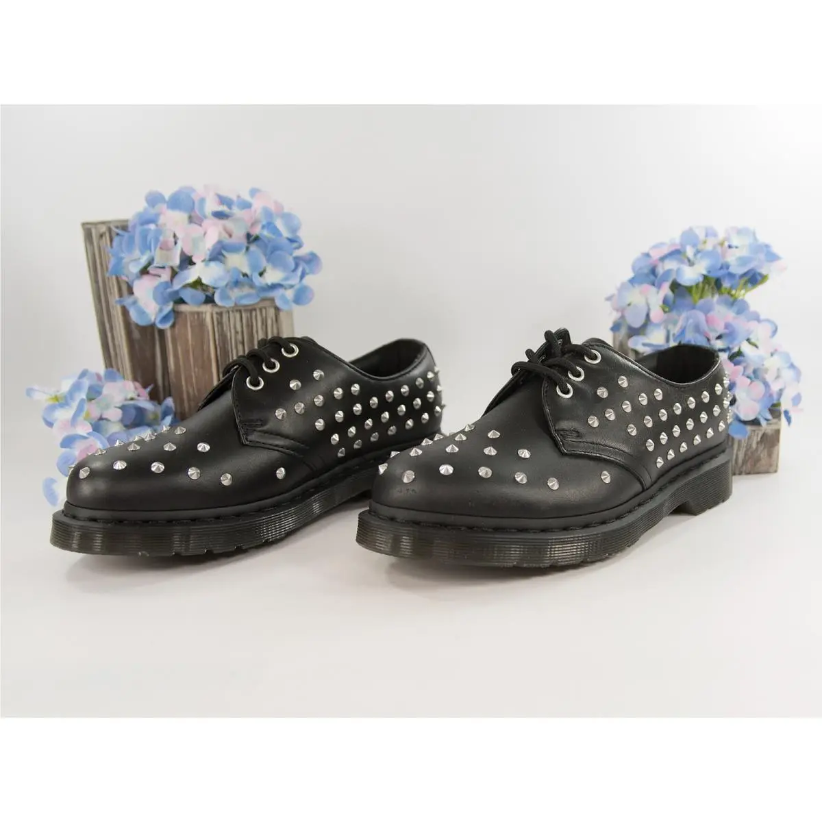 Dr. Martens shoes - Black (UPC: 190665430615) 1