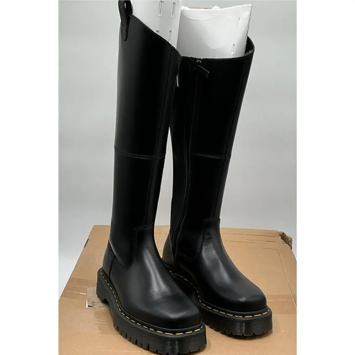 Dr. Martens Amaayah Hi LZC3595 Boots Women`s US 5 M Black Leather Side Zip Zogg3