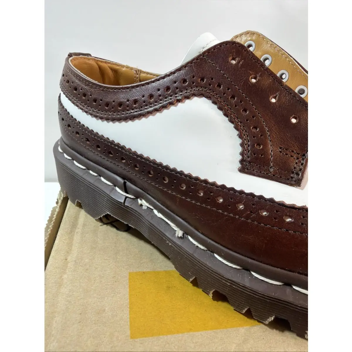 Dr. Martens shoes - AW 004 - Brown 1