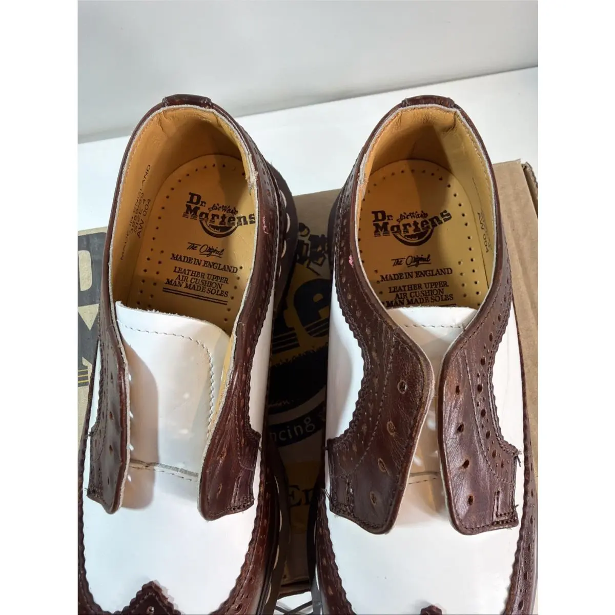 Dr. Martens shoes - AW 004 - Brown 6