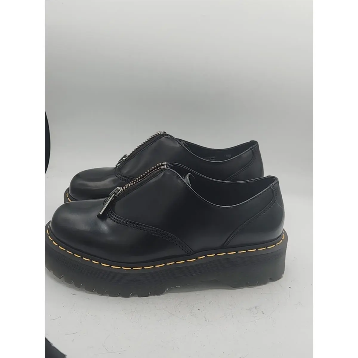 Dr. Martens shoes - Dr. Martens Aurian II - Martens Aurian - Black 1