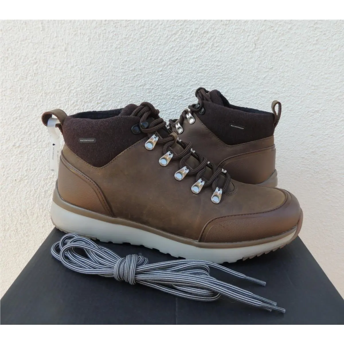 Ugg Olivert Bison Waterproof Leather Sneaker Hiker Boots Men US 10/ Eur 43