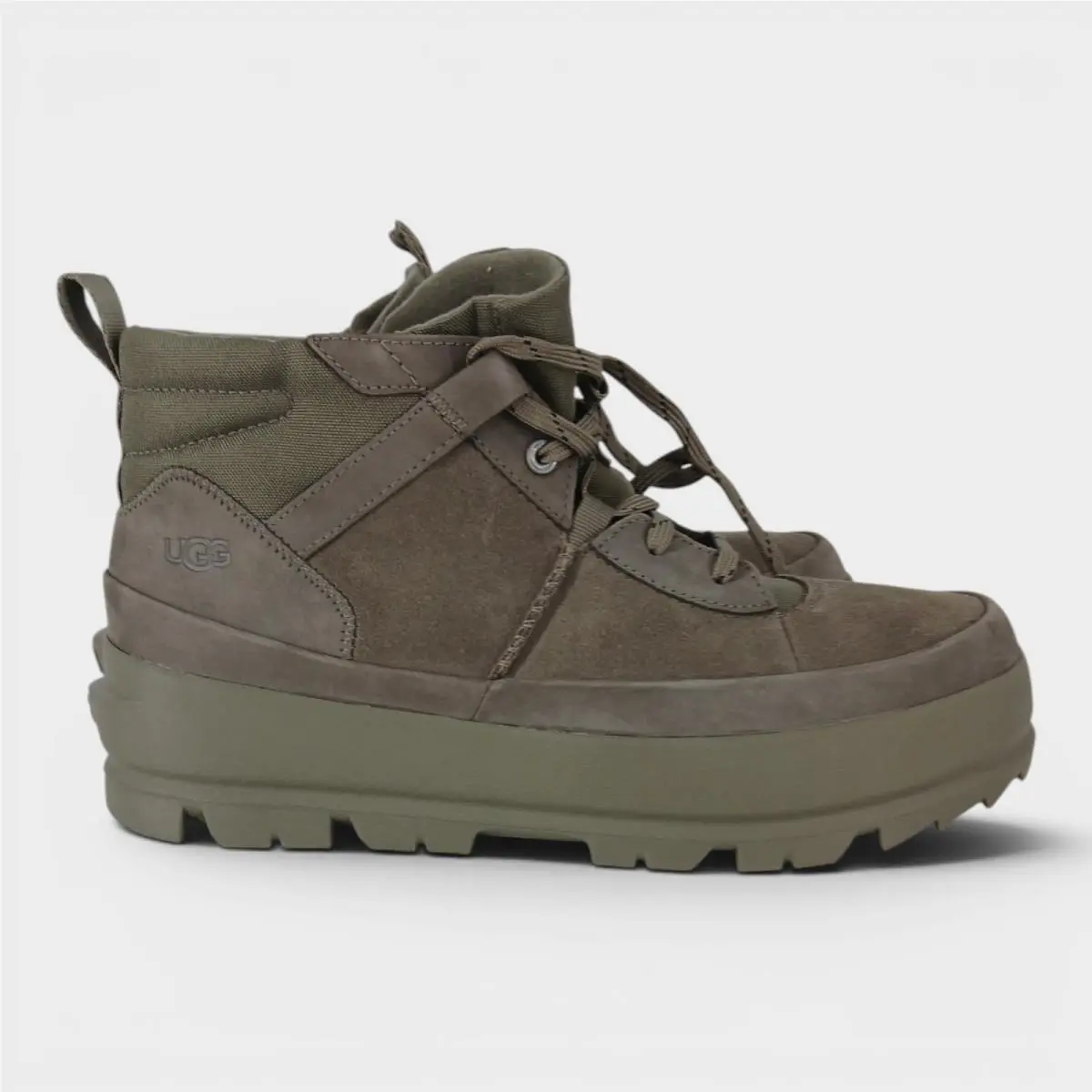 Ugg Men`s The Ugg Lug Chukka Boots Size 10