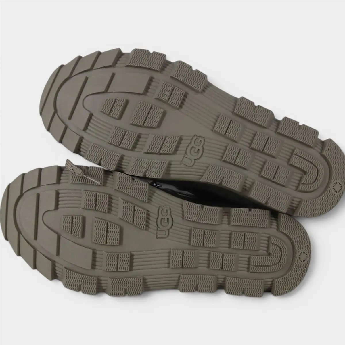UGG shoes - The Ugg Lug - The Lug - As in Pic 3