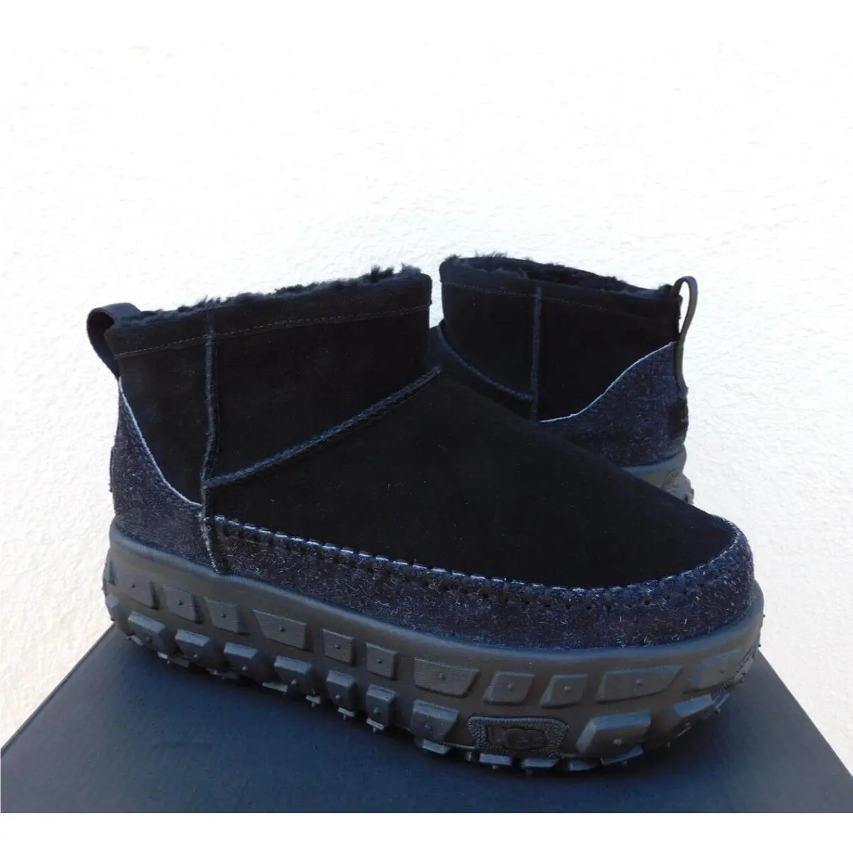 Ugg All Gender Venture Daze Ultra Mini Platform Boots Men US 9/ Women 10